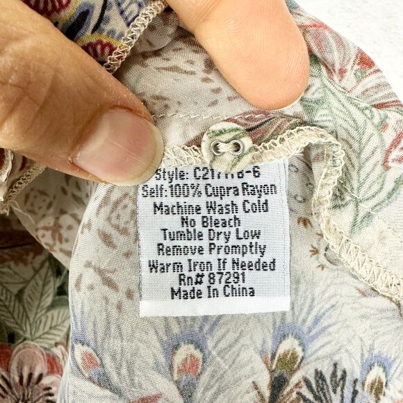 Johnny Was Tunic Top Size Large Popover Curpra Rayon Floral Bird - Picture 8 of 8